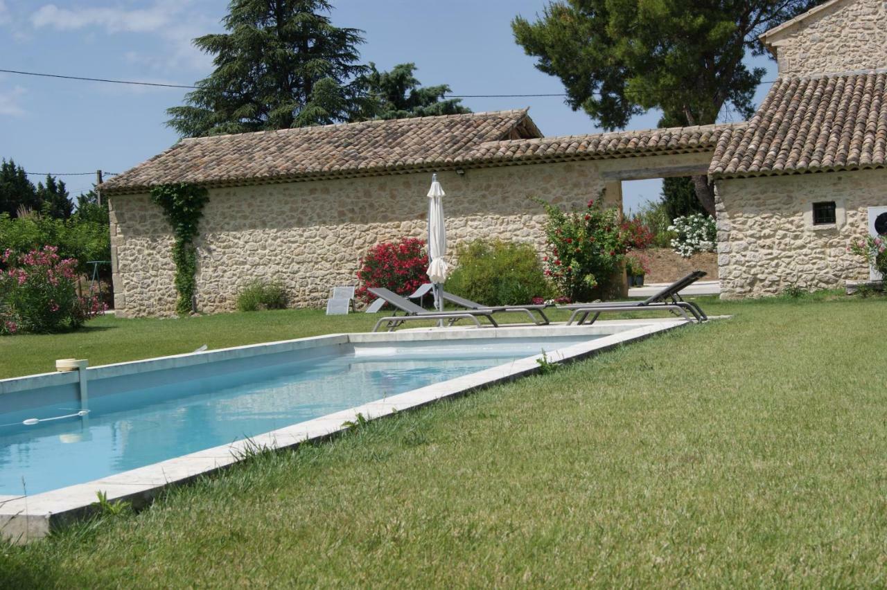 Gites Dans Mas En Pierres Robion en Luberon Bagian luar foto